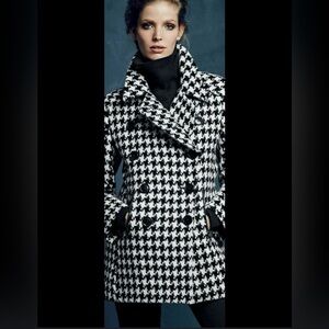Sofia Cashmere Black and White Houndstooth Trench Coat
